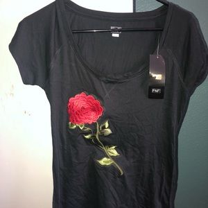Small Women’s Tee
